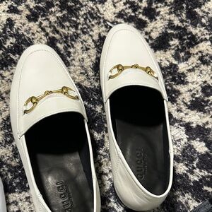 Gucci White Leather Loafers with Gold Horsebit size 35
